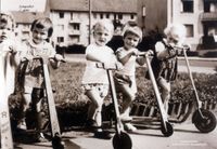 2684 - Kinder Roller Langacker 1961