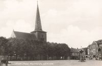 6846 - (PK-00698) - Marktplatz Kirche Kandelaber