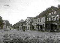 1965 -(0065) Marktplatz Ostseite August 1898 (M)