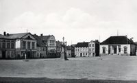 9384 - (PK-01082) - Marktplatz Karl Will 1930er