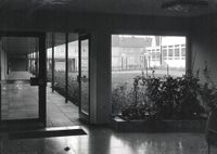 5727 - Steinkamp-Schule 1966 Vorflur