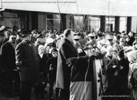 3024 - (0001) Einweihung des Berliner Platzes am 31.01.1962 durch den Bezirks-B&uuml;rgermeister Dr.Stiewe Berlin-Zehlendorf Bild 1a