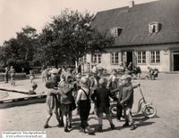 4195 - F0747 Album - Kindergarten Waschgrabenallee