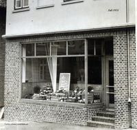 2985 - (0180) Schwarz Br&uuml;ckstra&szlig;e Juli 1953