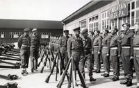 7324 - Mai 1945 Kaserne 1945